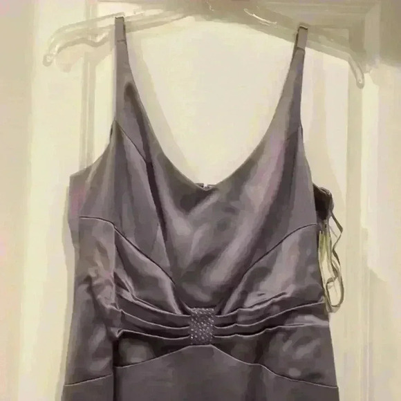 Anne Klein Lavender Evening‎ Dress - Picture 2 of 6